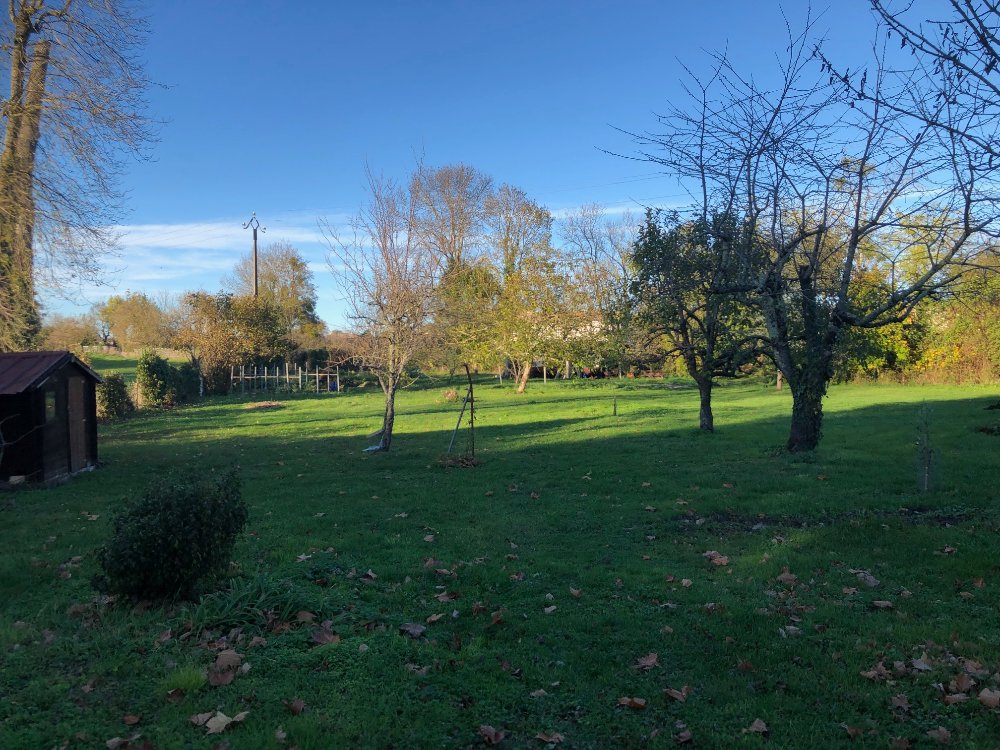 Accueillant CCH camping-car � Blaye - Gironde (33)